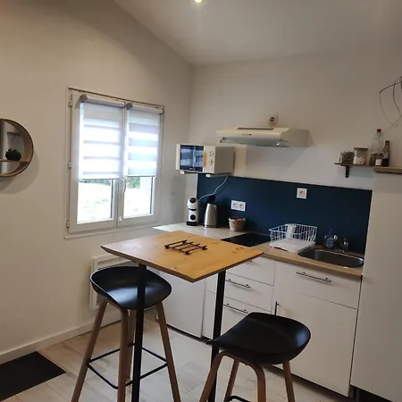 Dependance Cosy Apartment Longages